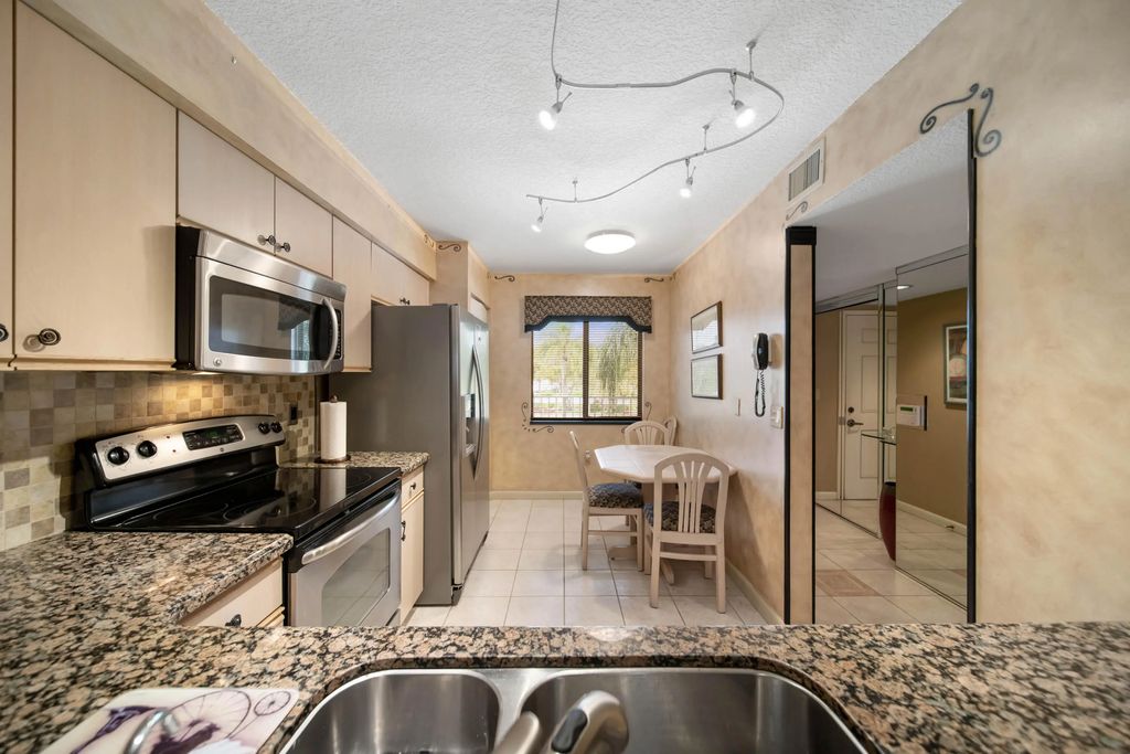 6037 Pointe Regal Circle #307, Delray Beach