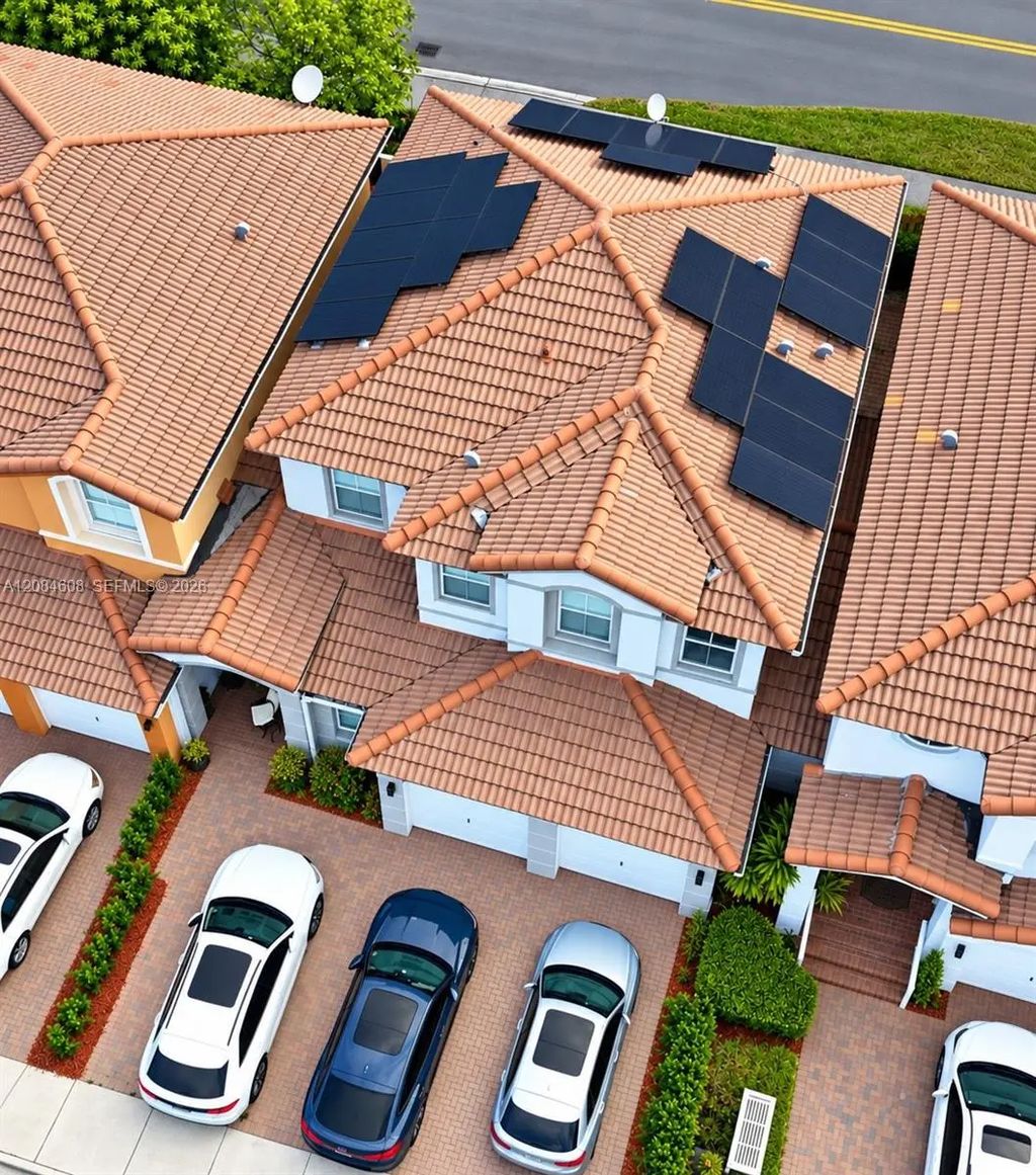 8739 Nw 109th Court, Doral