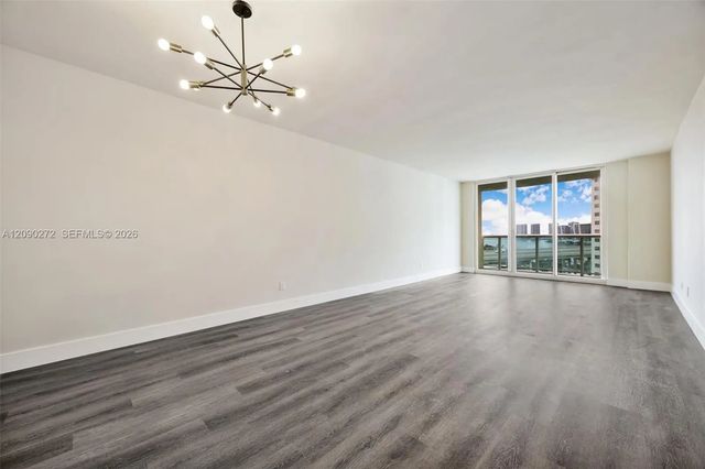 3 of 23 - 19380 Collins Avenue #1023, Sunny Isles Beach, FL