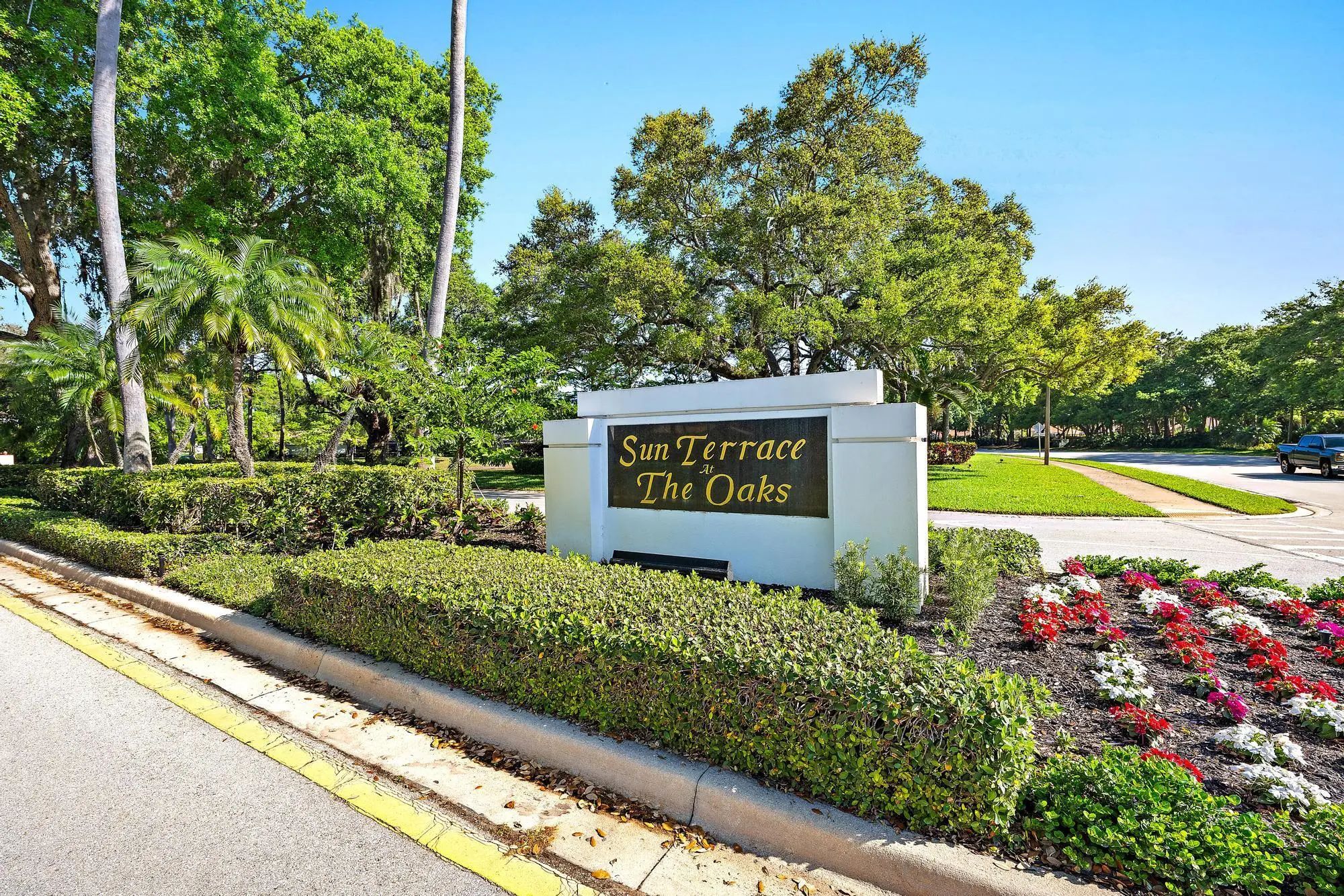 OAKS-SUNTERRACE 3 Residential home - 8404 Chapman Oak Court, Palm Beach Gardens