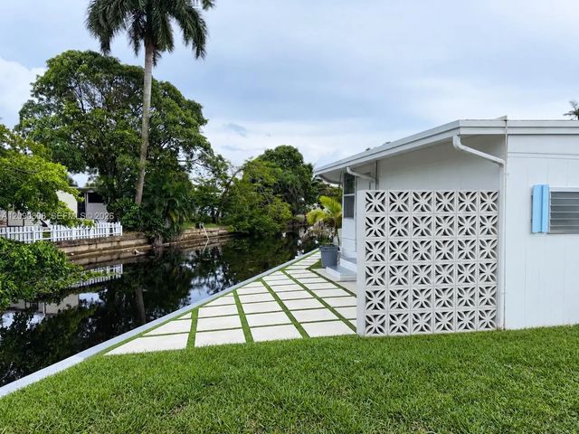 2 of 28 - 1666 Sw 85th Avenue, Davie, FL