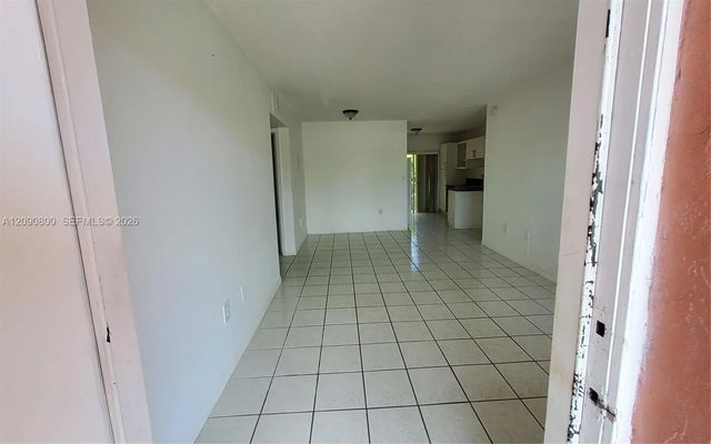 3 of 19 - 5810 W 18th Lane #101, Hialeah, FL