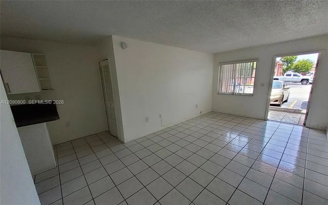 4 of 19 - 5810 W 18th Lane #101, Hialeah, FL