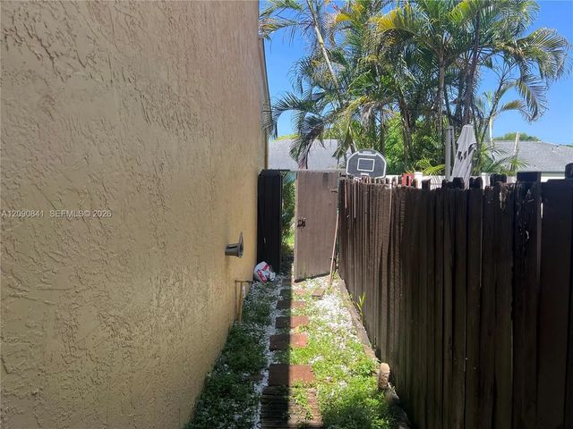 4 of 30 - 5788 Woodland Point Drive, Tamarac, FL