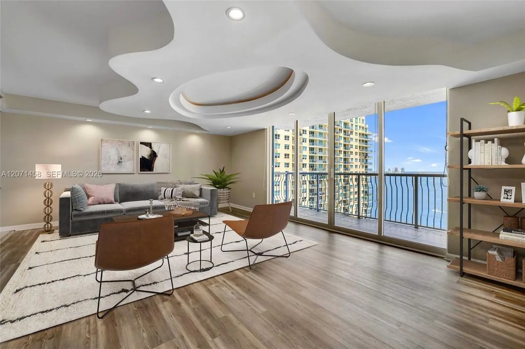 1200 Brickell Bay Drive #3001, Miami