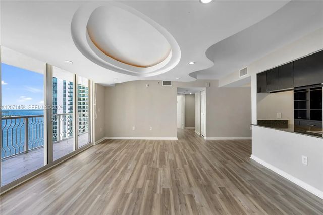 5 of 60 - 1200 Brickell Bay Drive #3001, Miami, FL