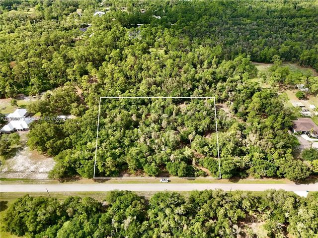 260 & 280 35th Avenue Nw, Naples