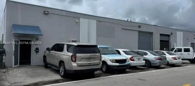 1024 E 24th Street, Hialeah