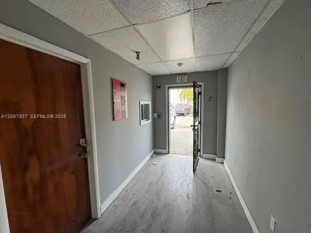 3 of 10 - 1024 E 24th Street, Hialeah, FL