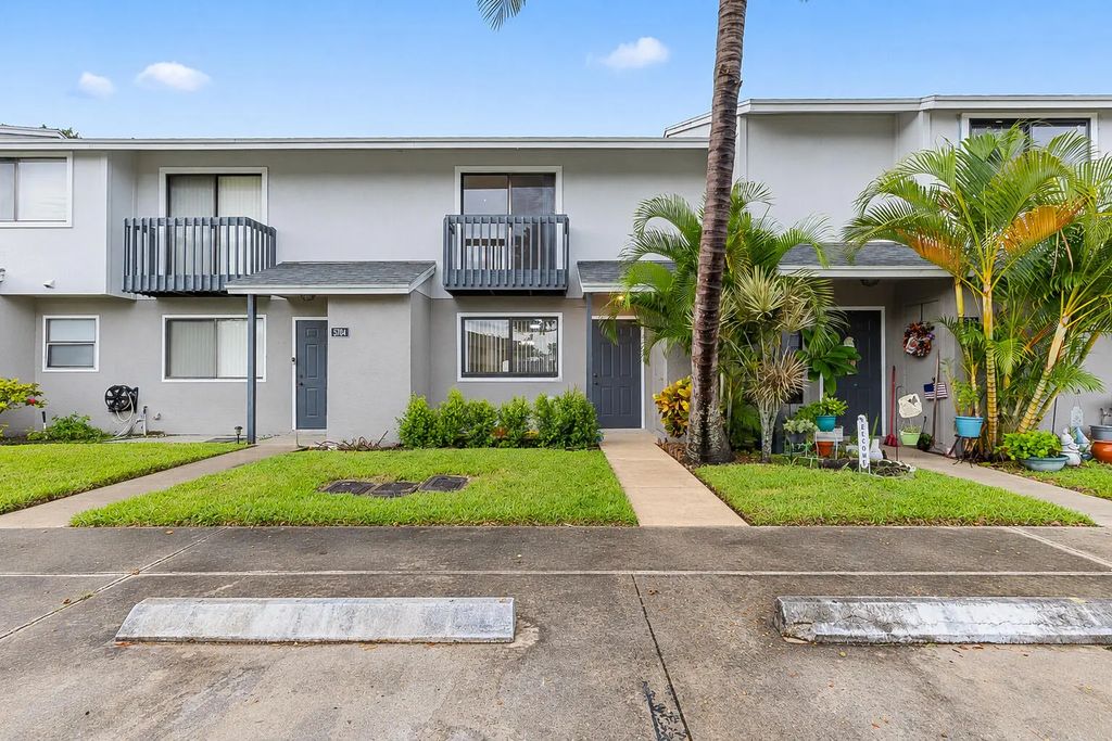 5703 Channel Drive, Greenacres