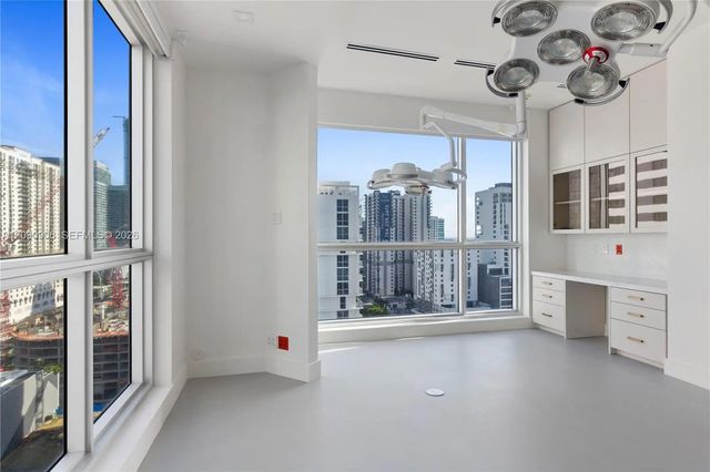 5 of 43 - 175 Sw 7th Street #1710, Miami, FL