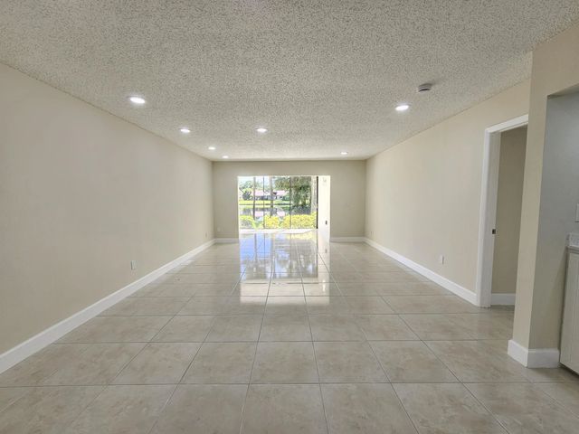 4 of 31 - 21815 Arriba Real #12e, Boca Raton, FL