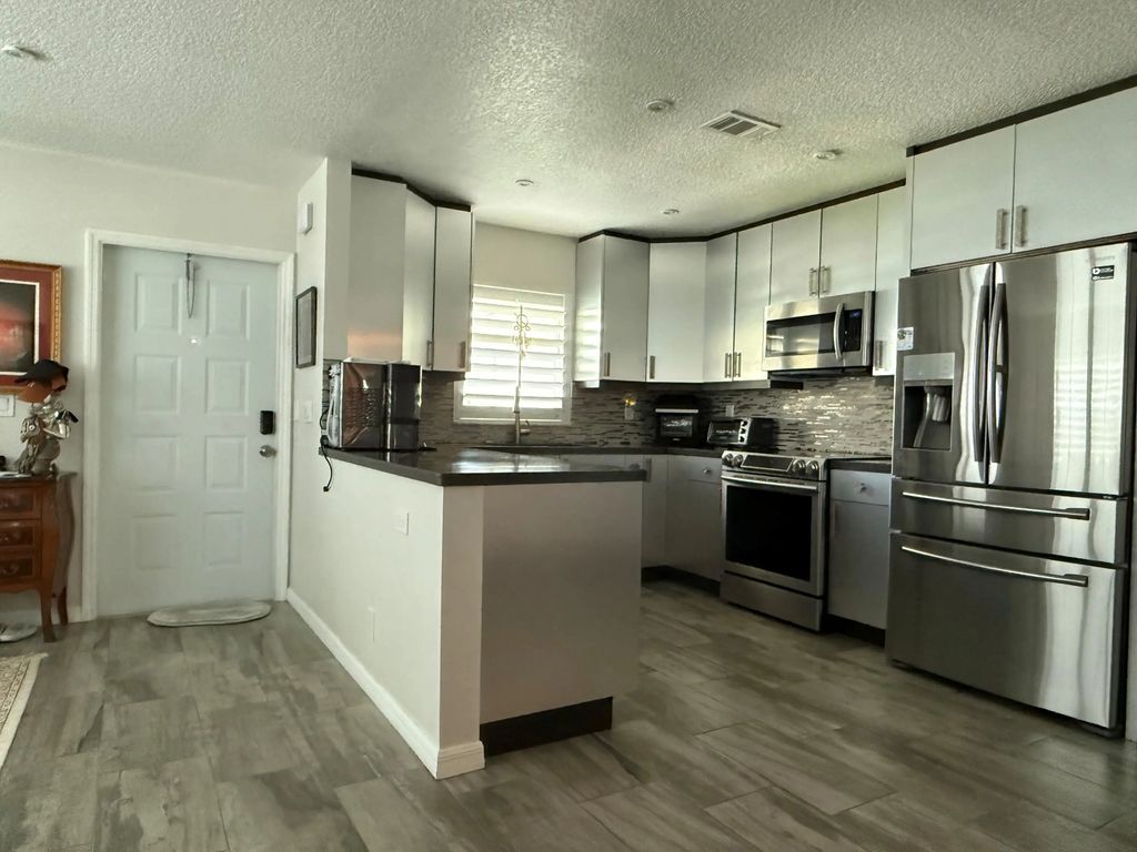 5409 Lakefront Boulevard #d, Delray Beach
