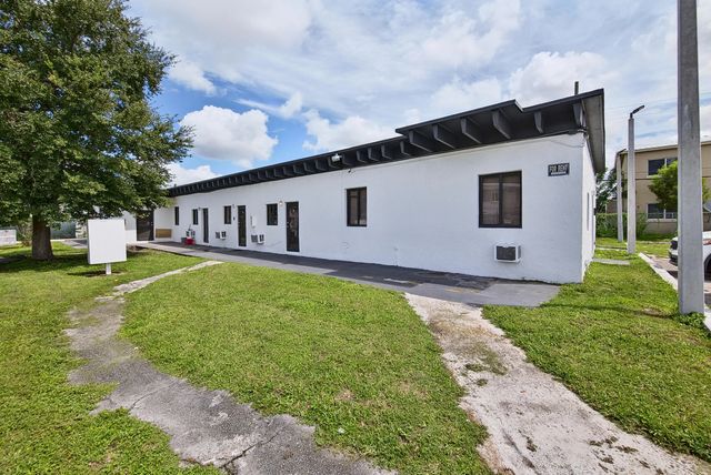 4 of 66 - 1427 Nw 2nd Avenue, Florida City, FL