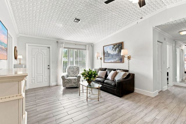 4 of 26 - 3130 N 72nd Terrace, Hollywood, FL