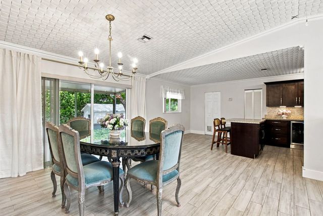 5 of 26 - 3130 N 72nd Terrace, Hollywood, FL