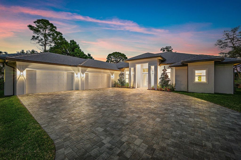 18211 Se Old Trail Drive W, Jupiter