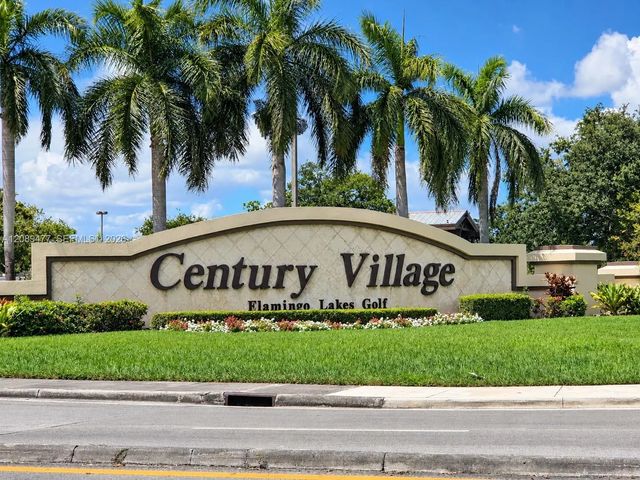 300 Sw 134th Way #105e, Pembroke Pines