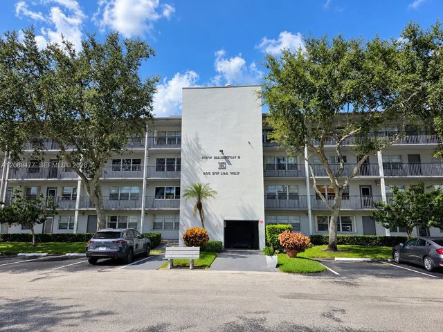 2 of 23 - 300 Sw 134th Way #105e, Pembroke Pines, FL
