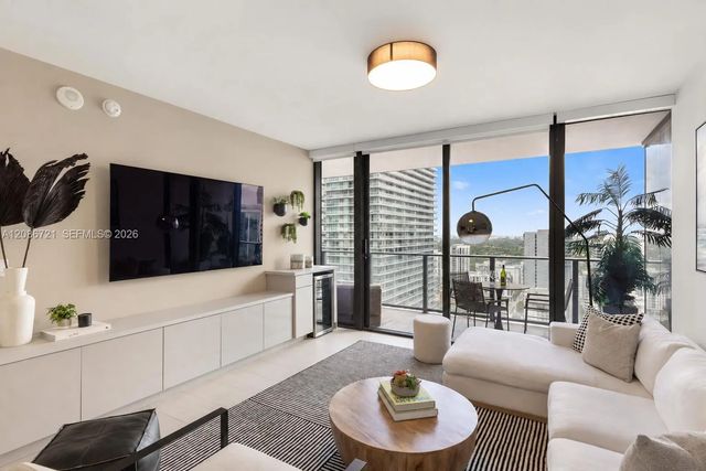 1000 Brickell Plaza #2704, Miami