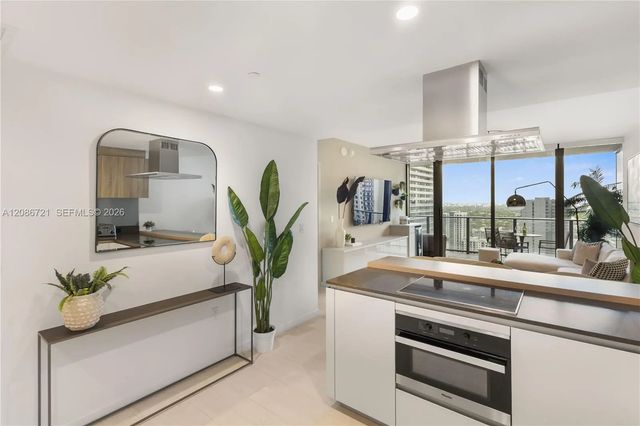 4 of 39 - 1000 Brickell Plaza #2704, Miami, FL