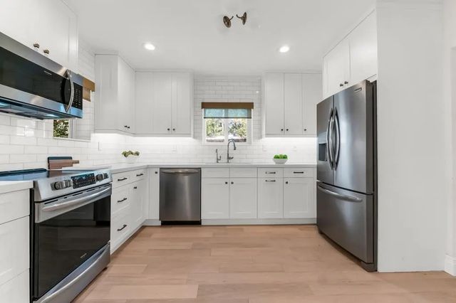 3 of 49 - 712 Ponce De Leon Drive, Fort Lauderdale, FL