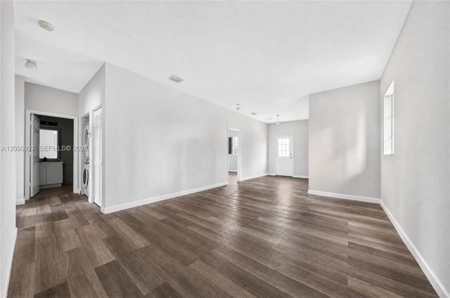 3 of 20 - 359 Ne 27th Terrace #204, Homestead, FL