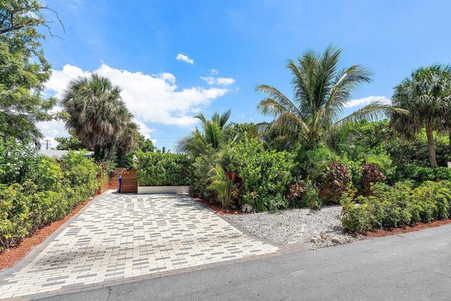 2 of 43 - 2041 Ne 30th Street, Fort Lauderdale, FL