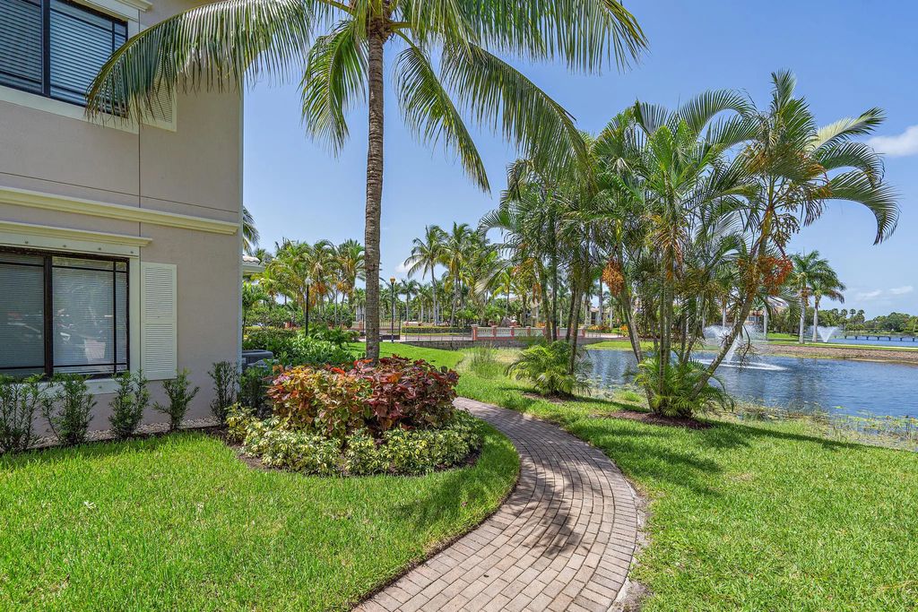 2810 Grande Parkway #107, Palm Beach Gardens