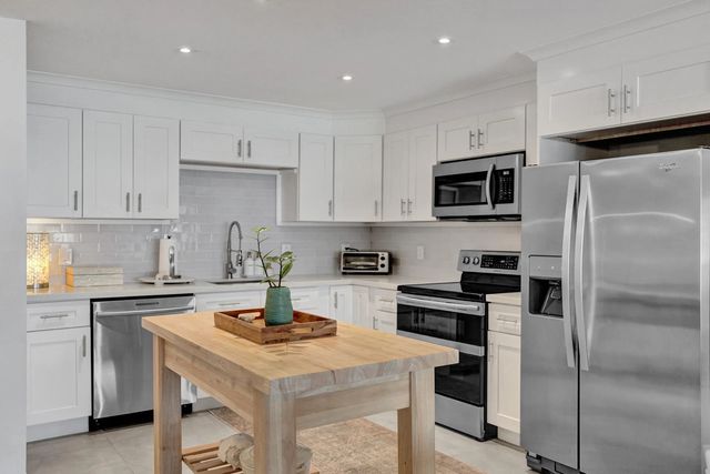 5 of 32 - 3209 Ne 36th Street #3c, Fort Lauderdale, FL