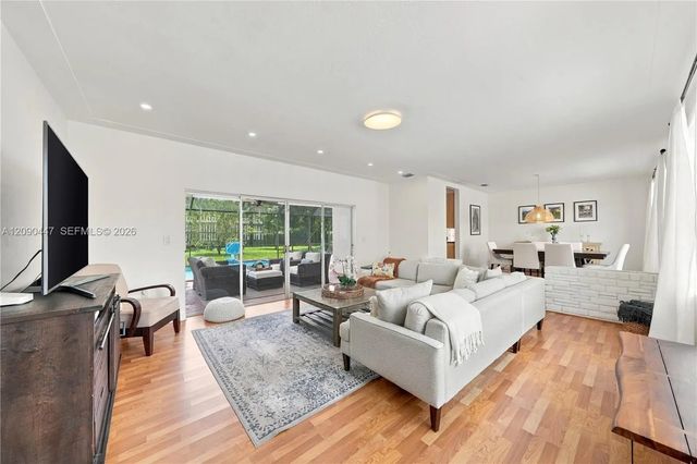 7420 Sw 130th Street, Pinecrest