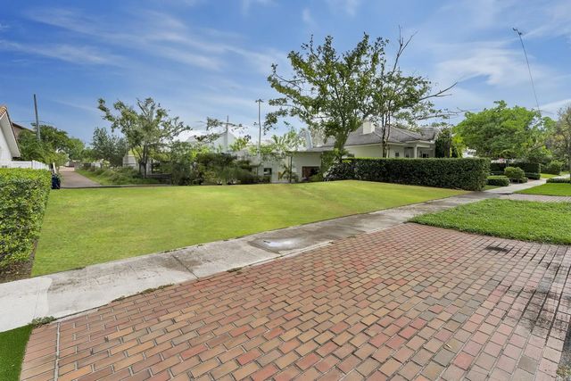 2 of 33 - 805 Se 10th Street, Fort Lauderdale, FL