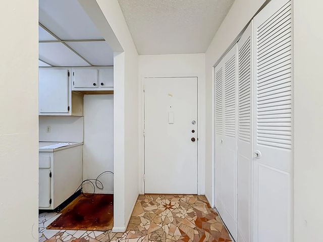 5 of 25 - 16851 Ne 23rd Avenue #a608, North Miami Beach, FL