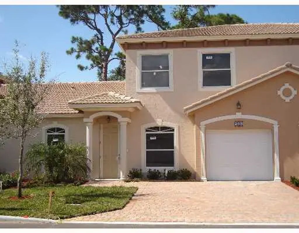 4704 Villas Santorini Drive, Lake Worth