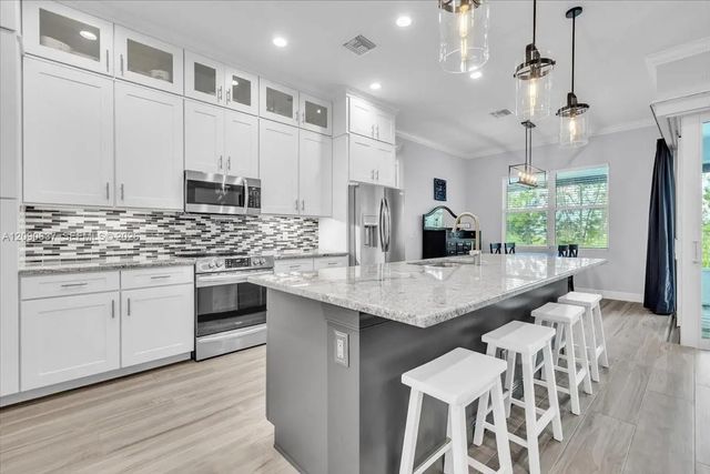 4 of 50 - 2720 Nw 22nd Avenue, Cape Coral, FL