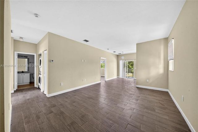 5 of 26 - 2665 Ne 4th Street #204, Homestead, FL