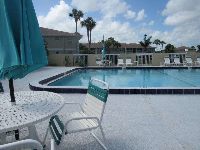 4 of 17 - 1537 Se Royal Green Circle #202, Port St. Lucie, FL