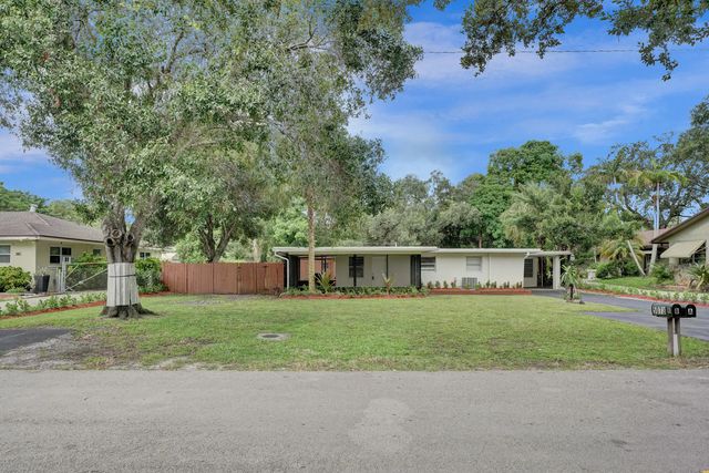 5 of 72 - 5073 Sw 28th Avenue, Dania Beach, FL