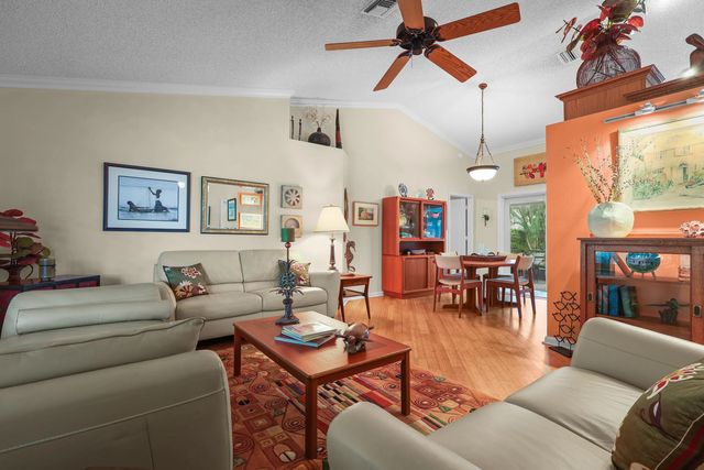 4 of 31 - 396 Redwood Lane, Boca Raton, FL