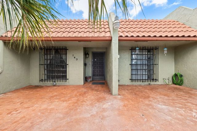 2 of 26 - 143 Se 7th Street, Deerfield Beach, FL