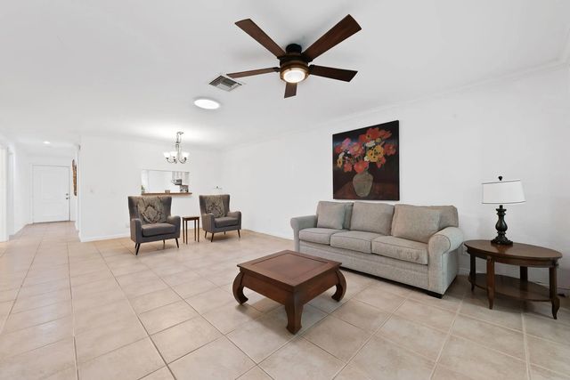 4 of 26 - 143 Se 7th Street, Deerfield Beach, FL