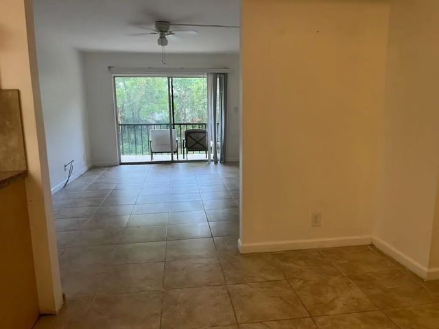 4 of 12 - 480 Nw 20th Street Nw #2120, Boca Raton, FL