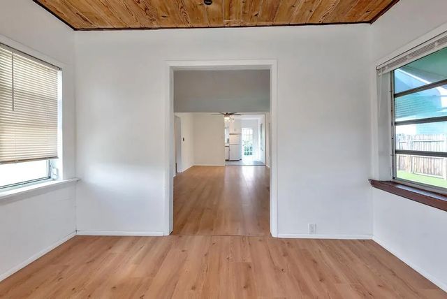 5 of 31 - 713 10th Avenue N, Lake Worth Beach, FL