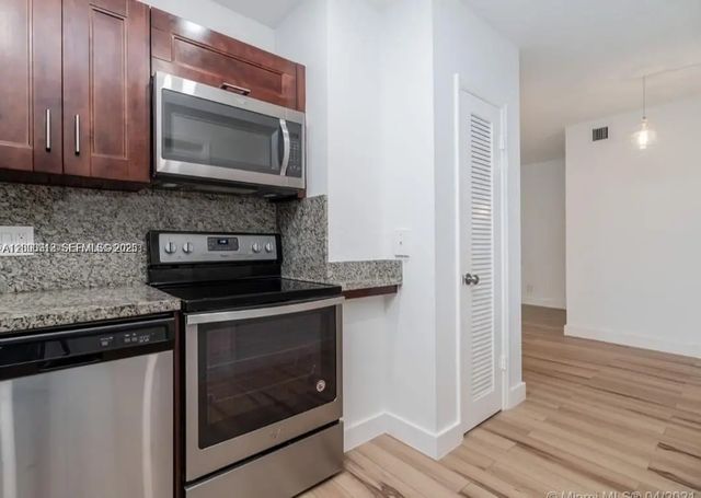 3 of 15 - 2424 Se 17th Causeway #205b, Fort Lauderdale, FL