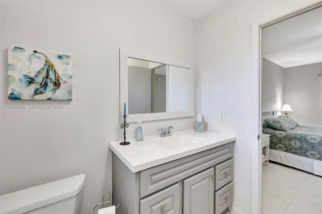 2 of 31 - 5002 Nw 35th Street #306, Lauderdale Lakes, FL