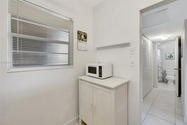 5 of 31 - 5002 Nw 35th Street #306, Lauderdale Lakes, FL