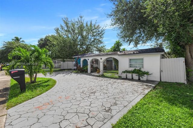 2 of 36 - 314 Nw 106th Street, Miami, FL