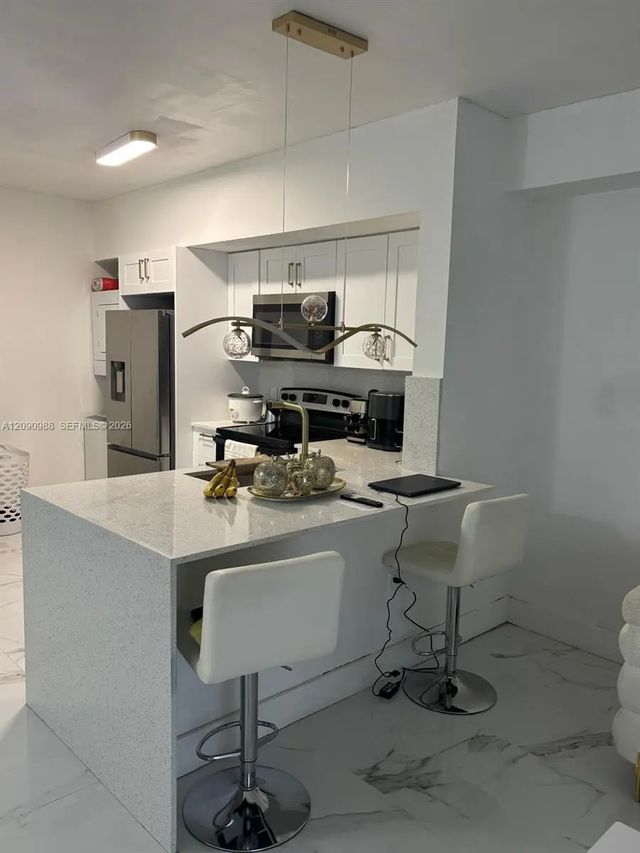 4 of 27 - 5077 Nw 7th Street #912, Miami, FL