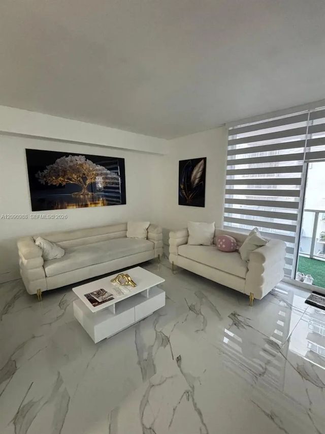 5 of 27 - 5077 Nw 7th Street #912, Miami, FL