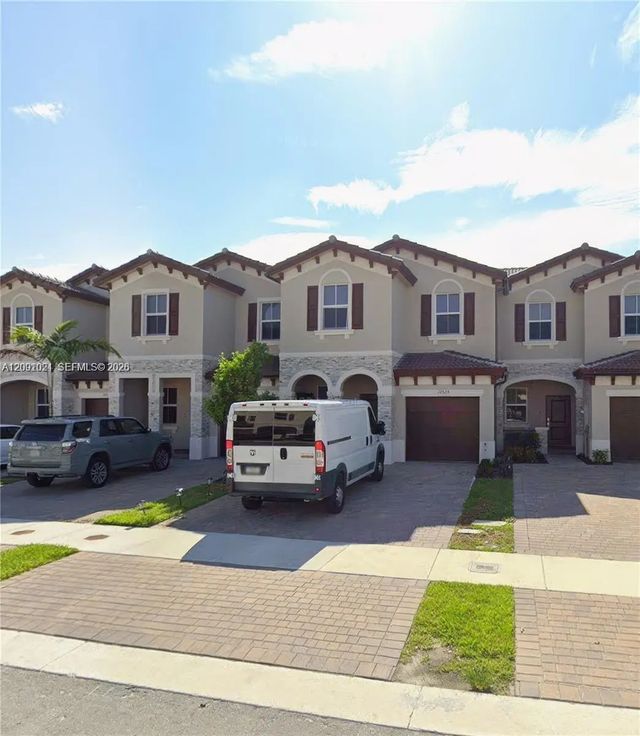 12525 Nw 23rd Place, Miami